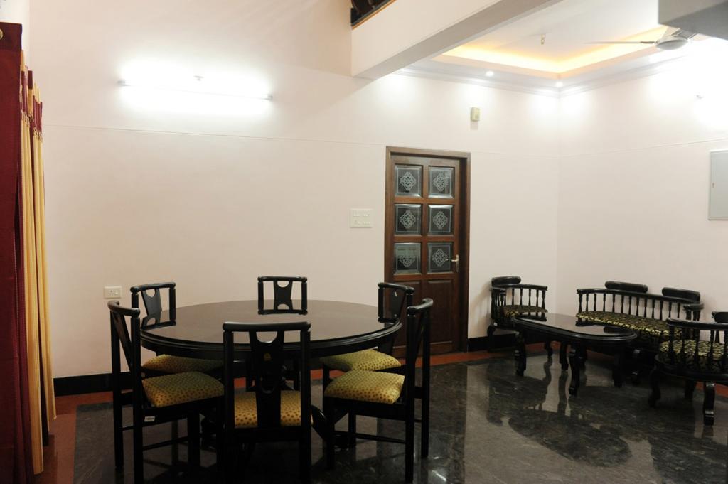 Moksha Homestay Thiruvananthapuram Exterior foto